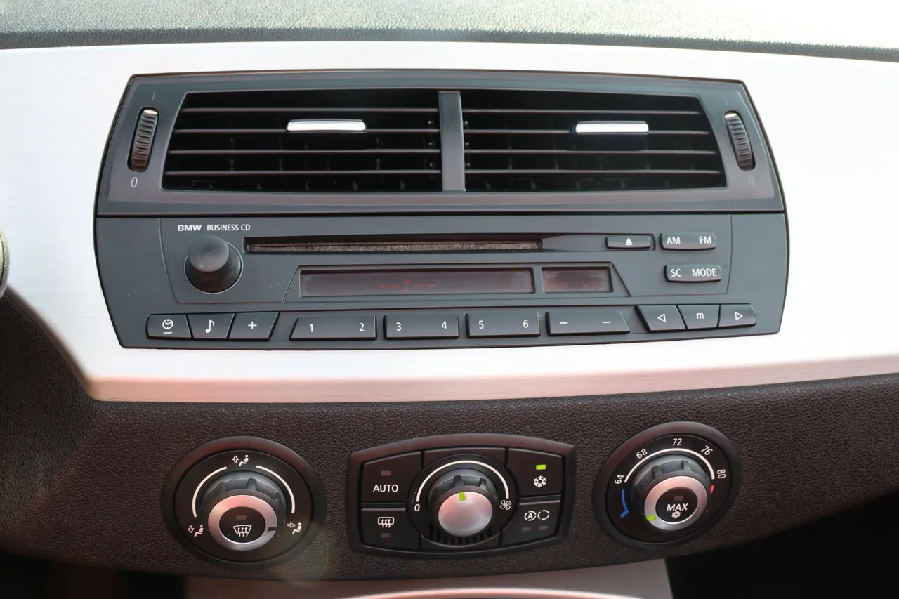 2008 BMW Z4 — photo 13 of 26
