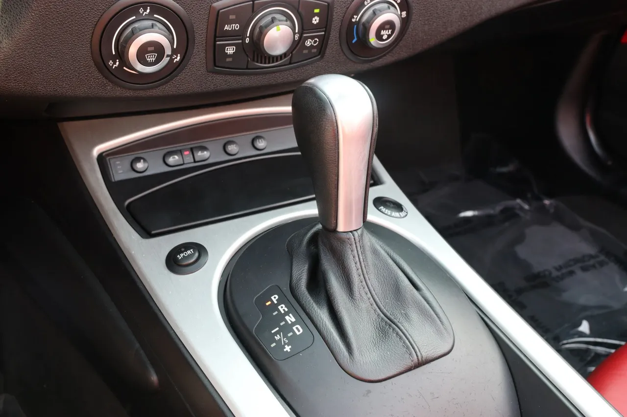 2008 BMW Z4 — photo 19 of 26