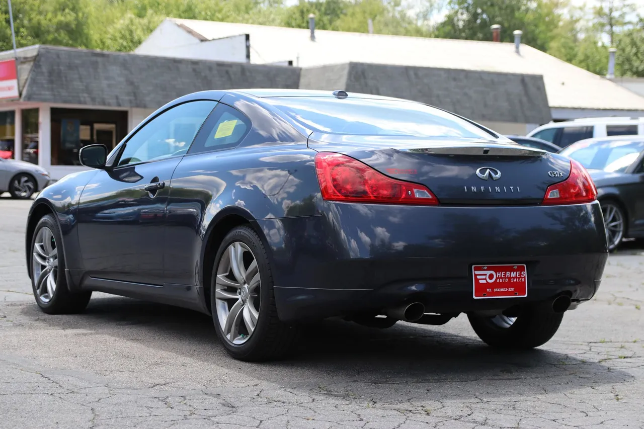 2009 Infiniti G — photo 3 of 32