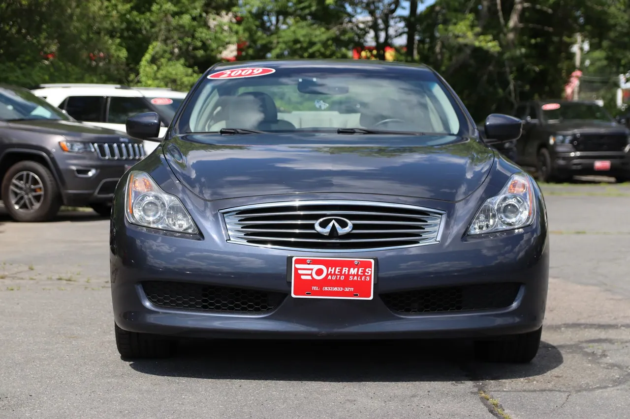 2009 Infiniti G — photo 8 of 32