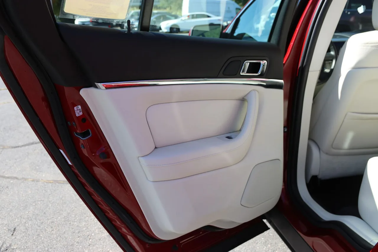 2009 Lincoln MKS Sedan 4D in RED — photo 18 of 42