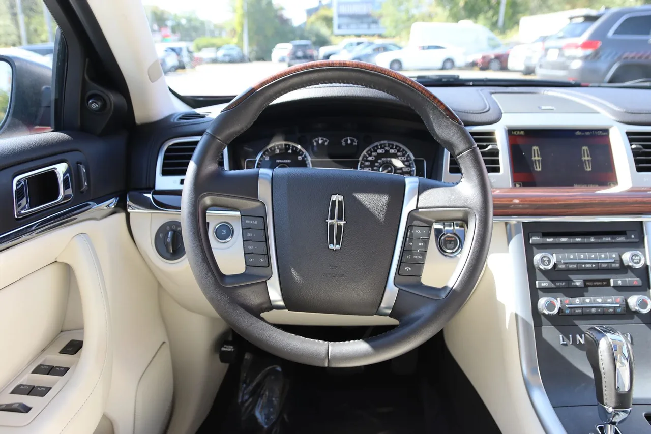 2009 Lincoln MKS Sedan 4D in RED — photo 29 of 42