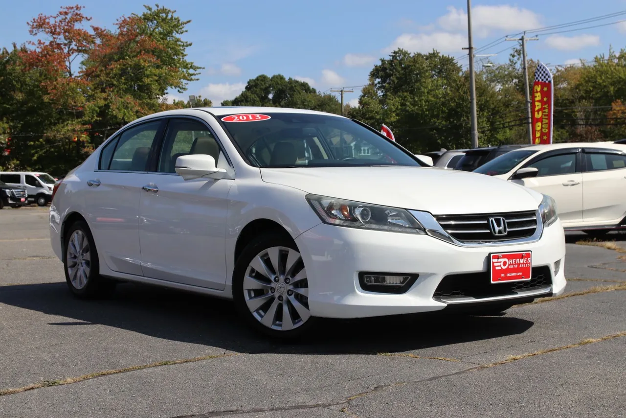 2013 Honda Accord EX-L Sedan 4D in White — photo 3 of 42