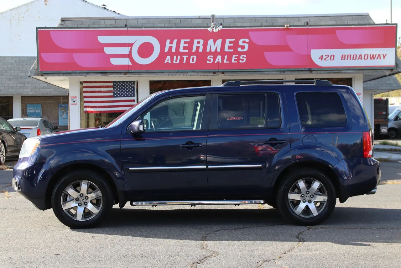 2013 Honda Pilot Touring Sport Utility 4D in Blue — photo 4 of 46