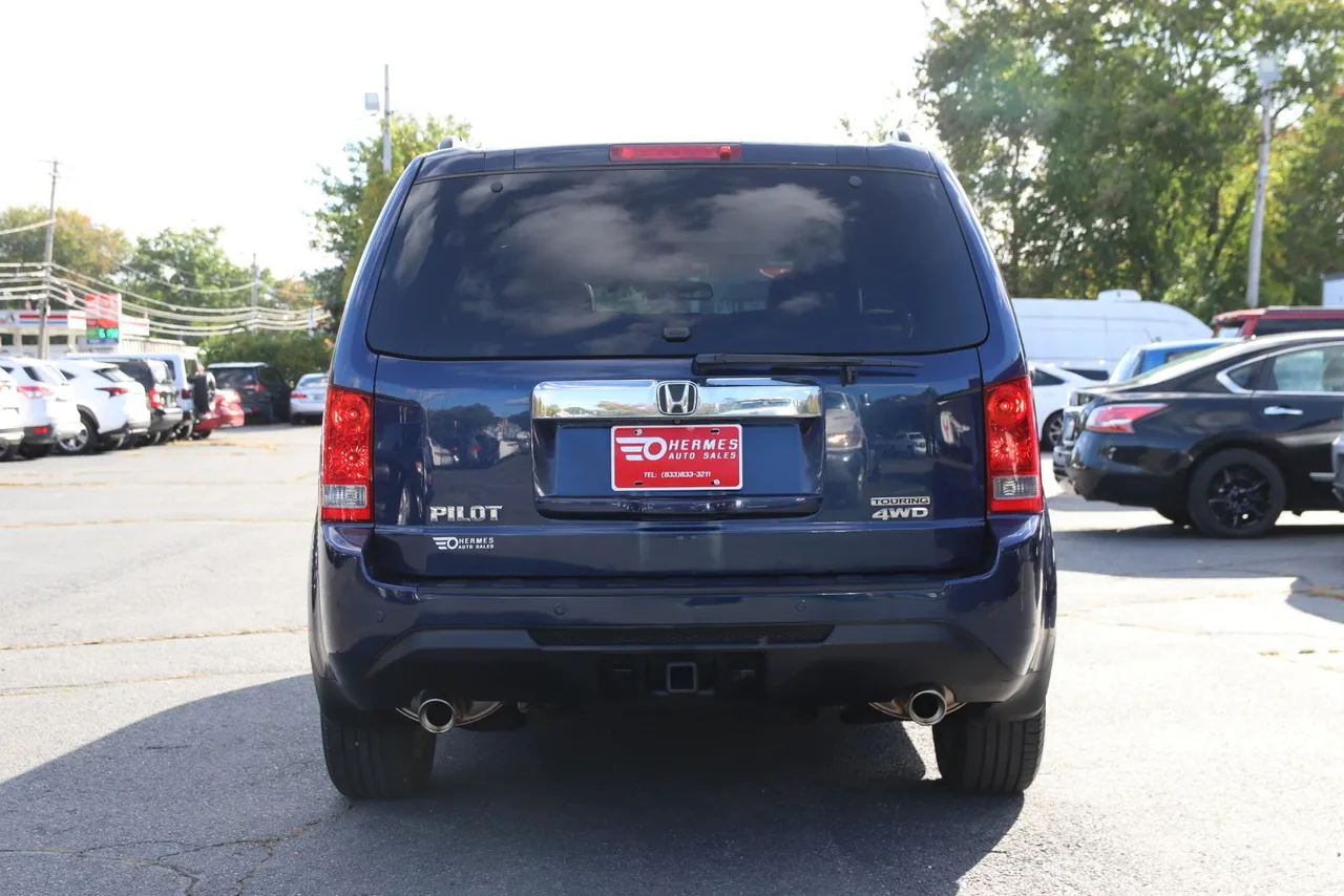 2013 Honda Pilot Touring Sport Utility 4D in Blue — photo 6 of 46