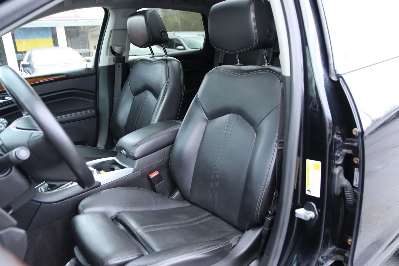 2014 Cadillac SRX — photo 12 of 33