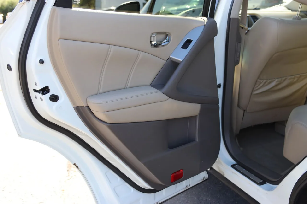 2014 Nissan Murano SL Sport Utility 4D in White — photo 21 of 42