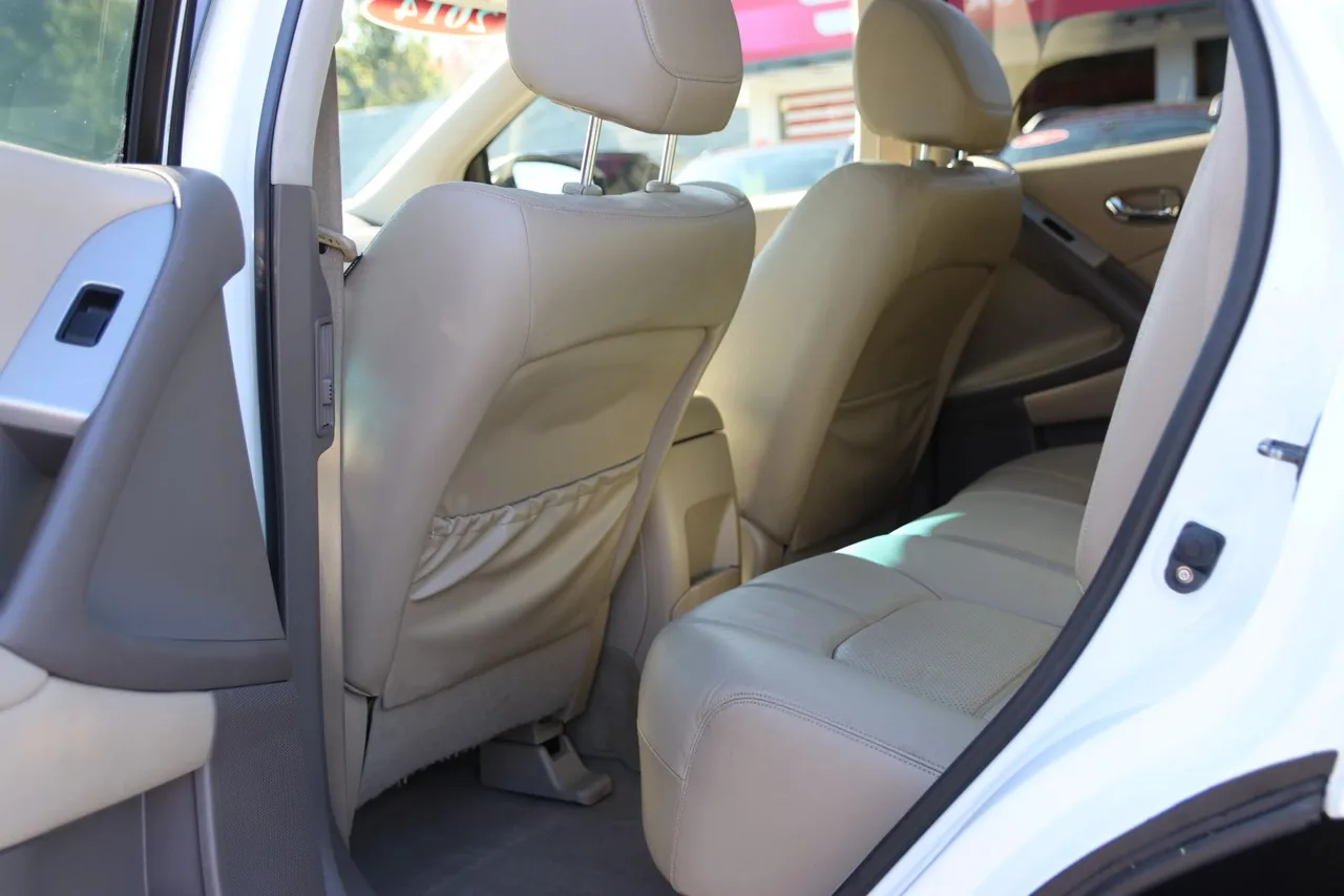 2014 Nissan Murano SL Sport Utility 4D in White — photo 22 of 42
