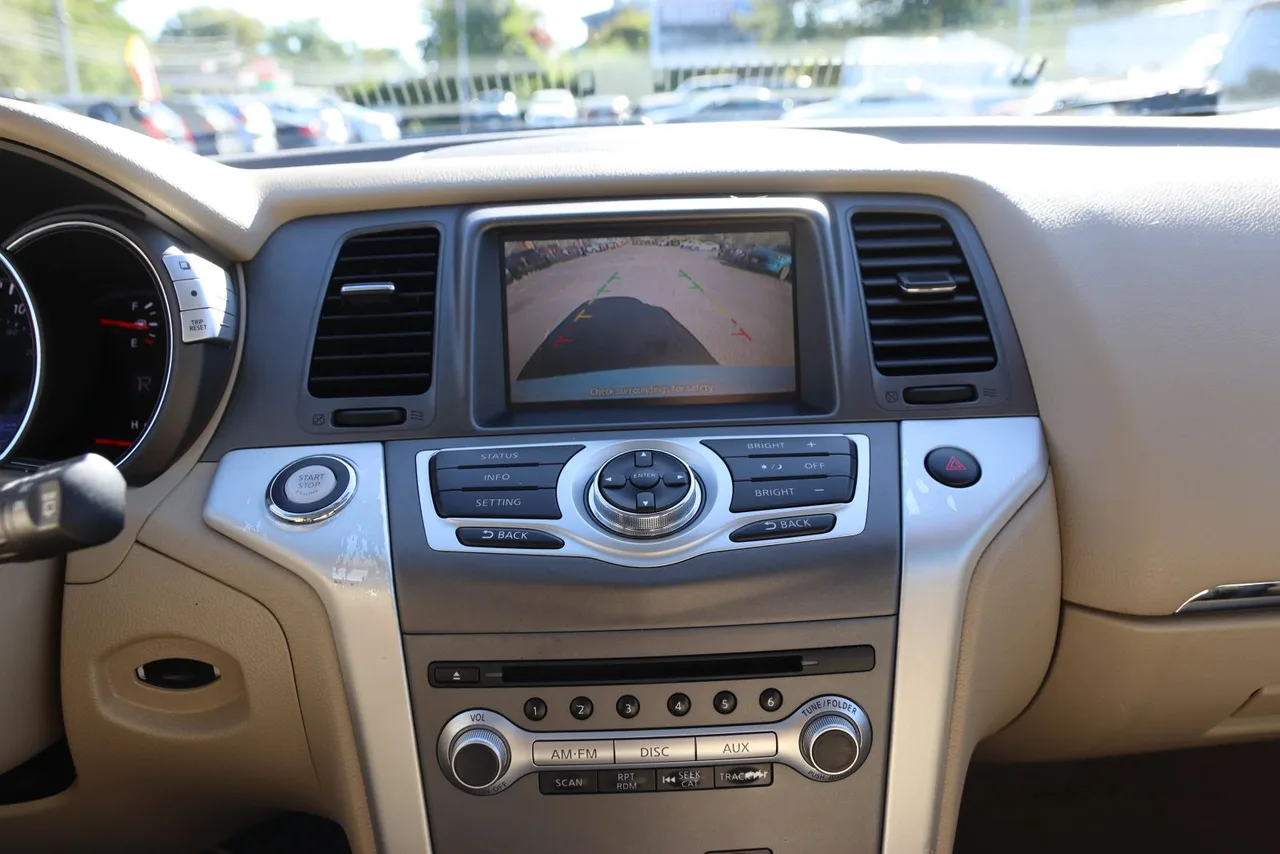 2014 Nissan Murano SL Sport Utility 4D in White — photo 31 of 42