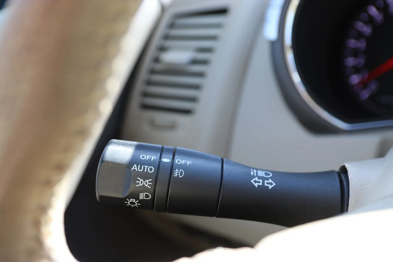2014 Nissan Murano SL Sport Utility 4D in White — photo 37 of 42