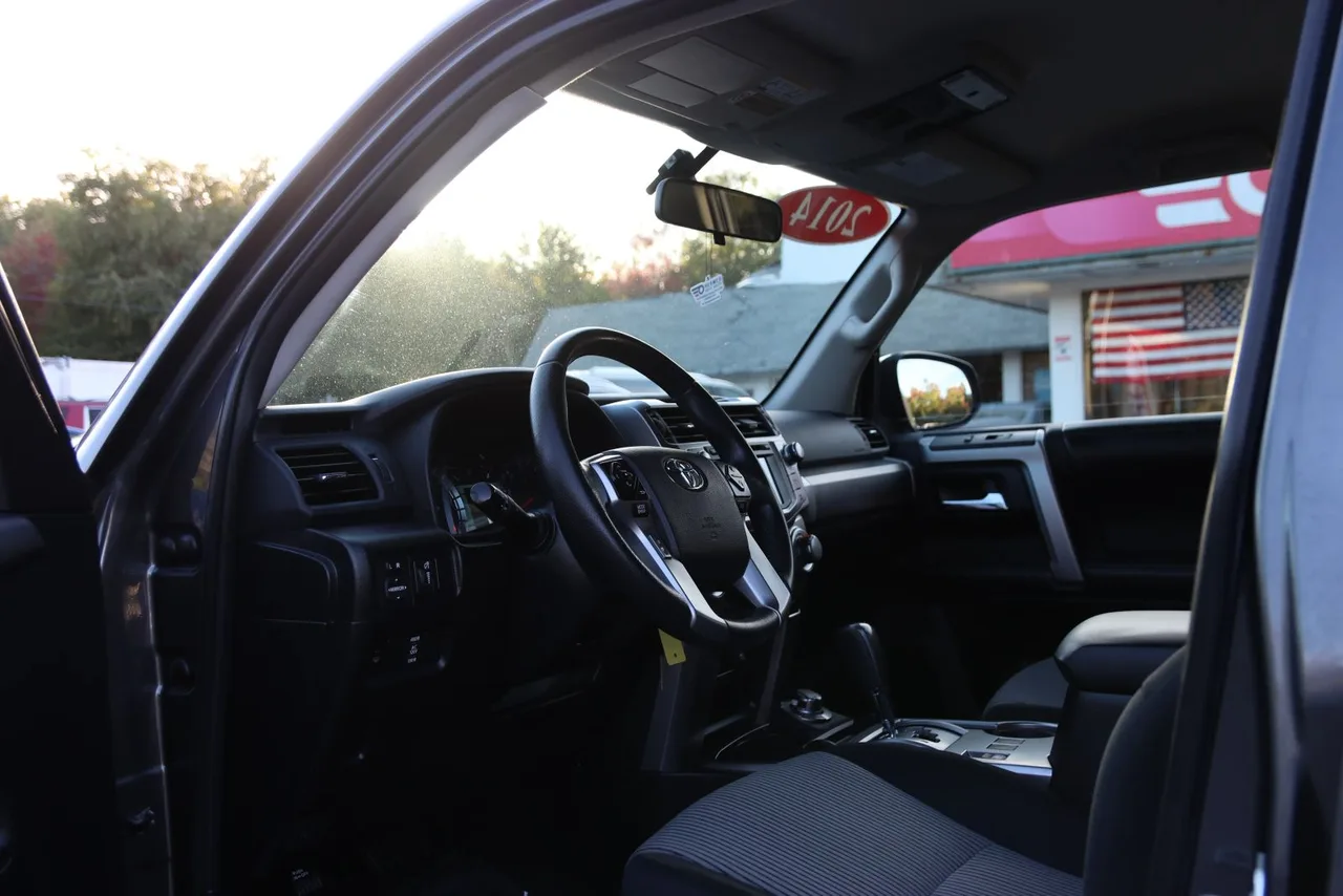 2014 Toyota 4RUNNER SR5 Sport Utility 4D in Gray — photo 12 of 40