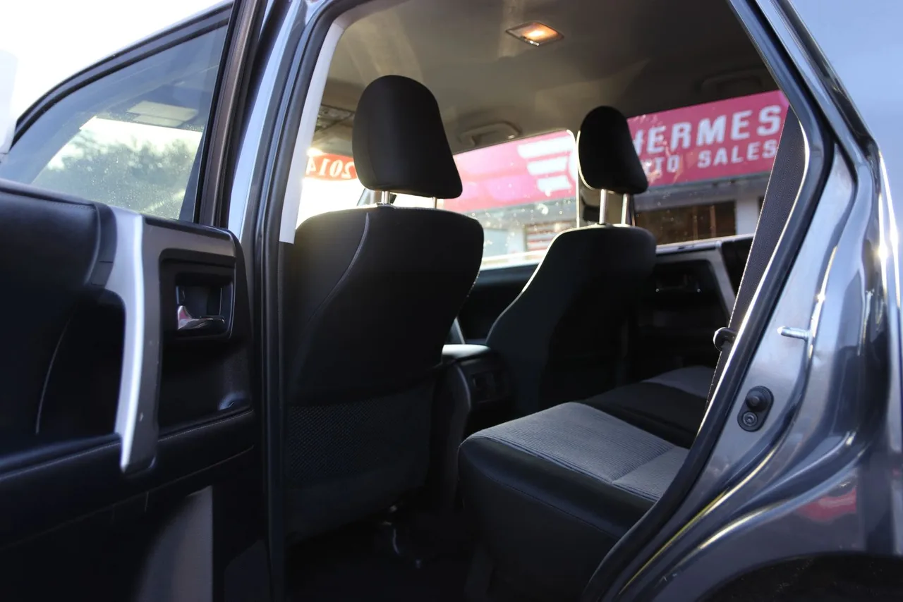 2014 Toyota 4RUNNER SR5 Sport Utility 4D in Gray — photo 16 of 40