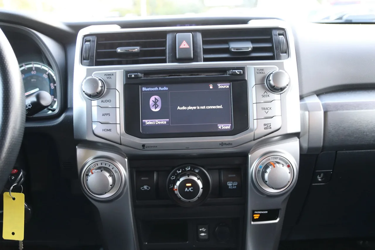 2014 Toyota 4RUNNER SR5 Sport Utility 4D in Gray — photo 25 of 40