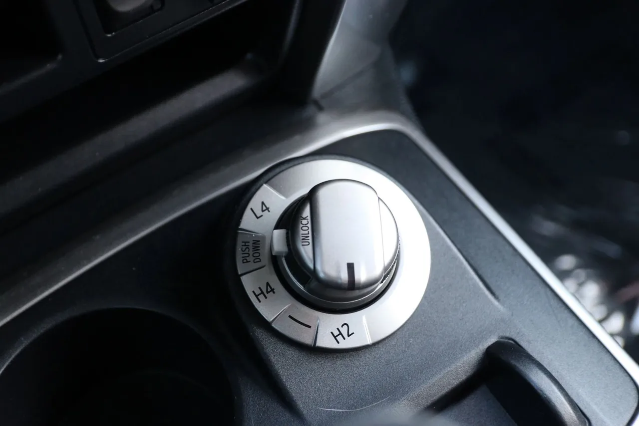 2014 Toyota 4RUNNER SR5 Sport Utility 4D in Gray — photo 28 of 40