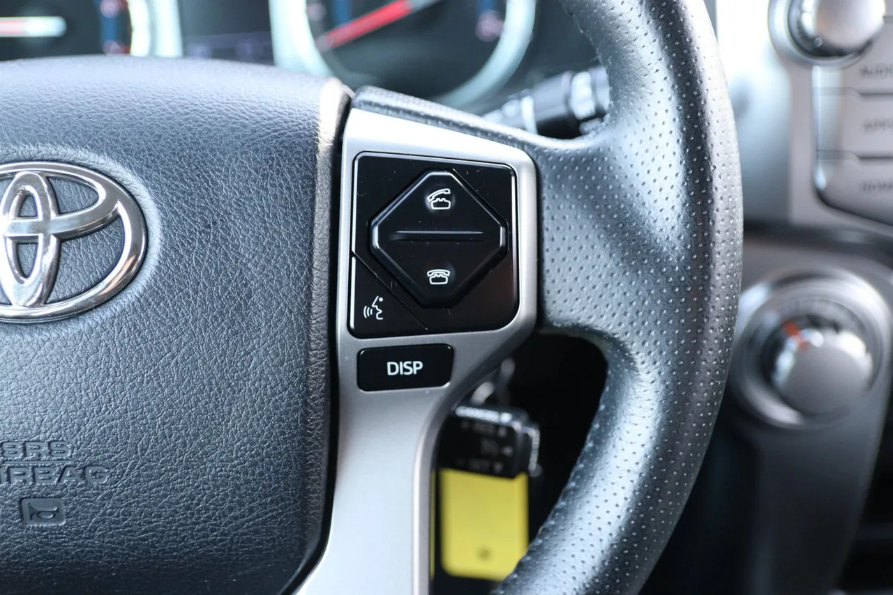 2014 Toyota 4RUNNER SR5 Sport Utility 4D in Gray — photo 38 of 40