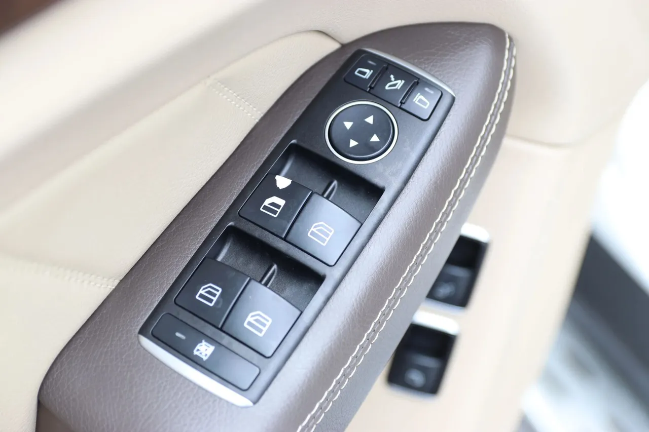 2015 Mercedes-Benz GL-Class — photo 10 of 35