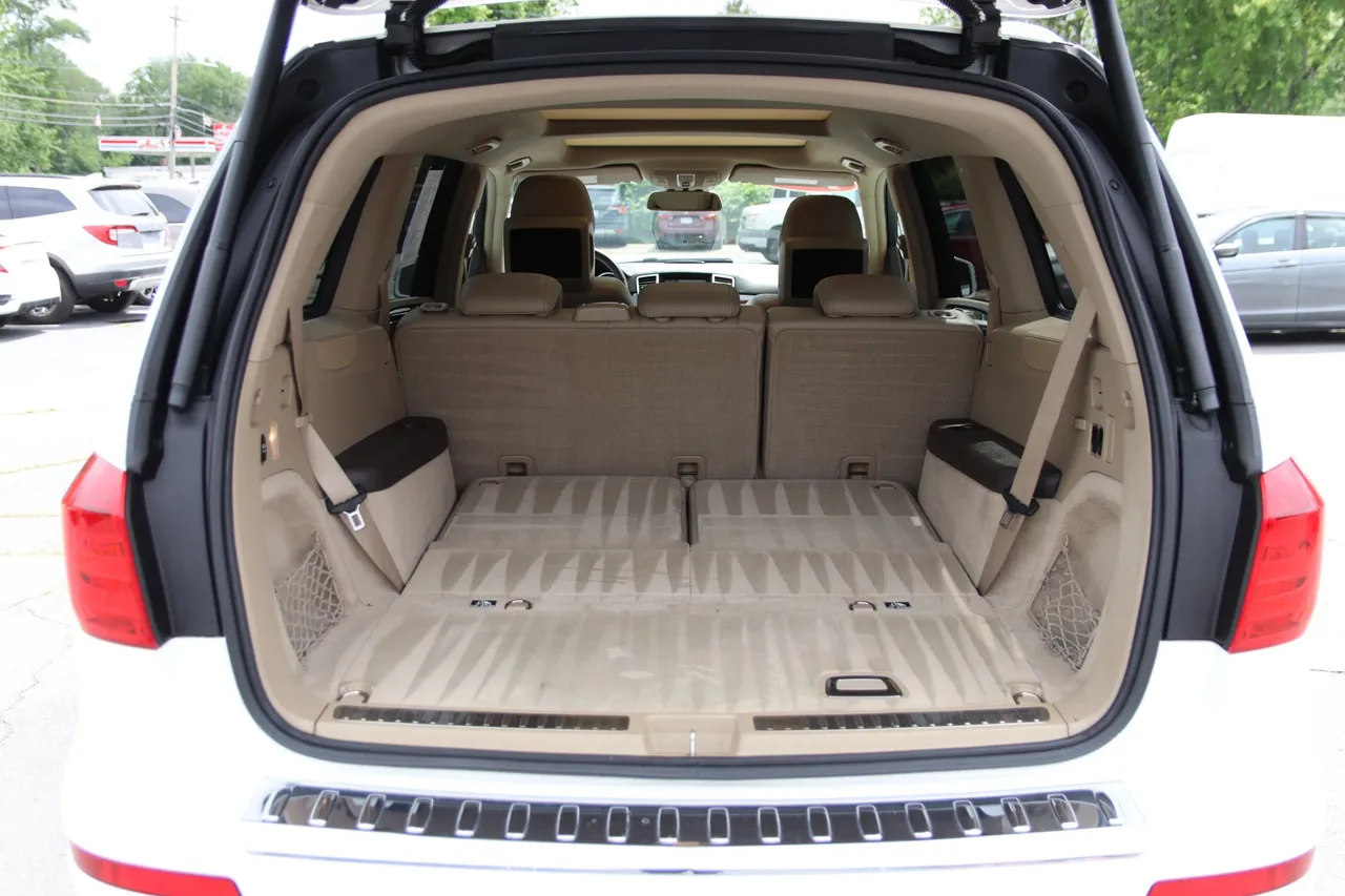 2015 Mercedes-Benz GL-Class — photo 20 of 35