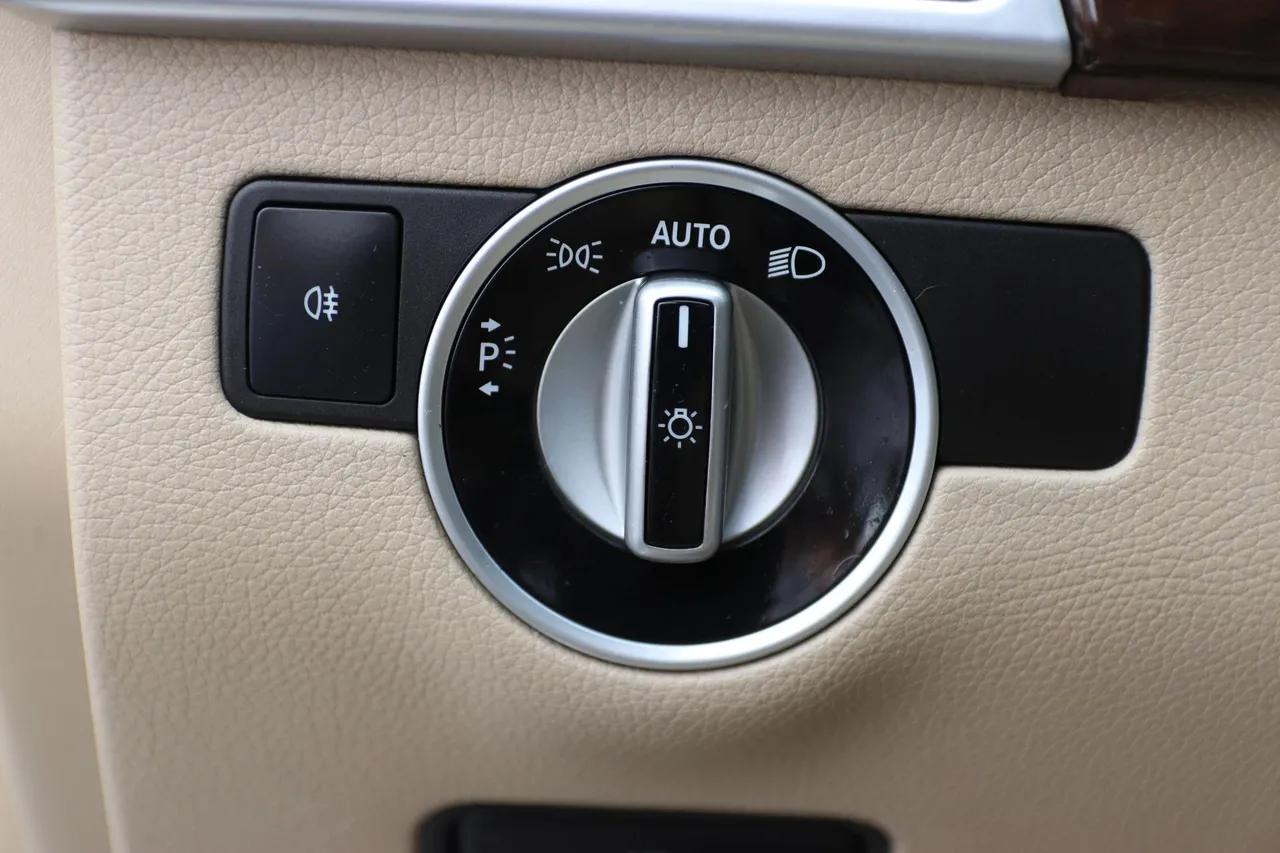 2015 Mercedes-Benz GL-Class — photo 22 of 35