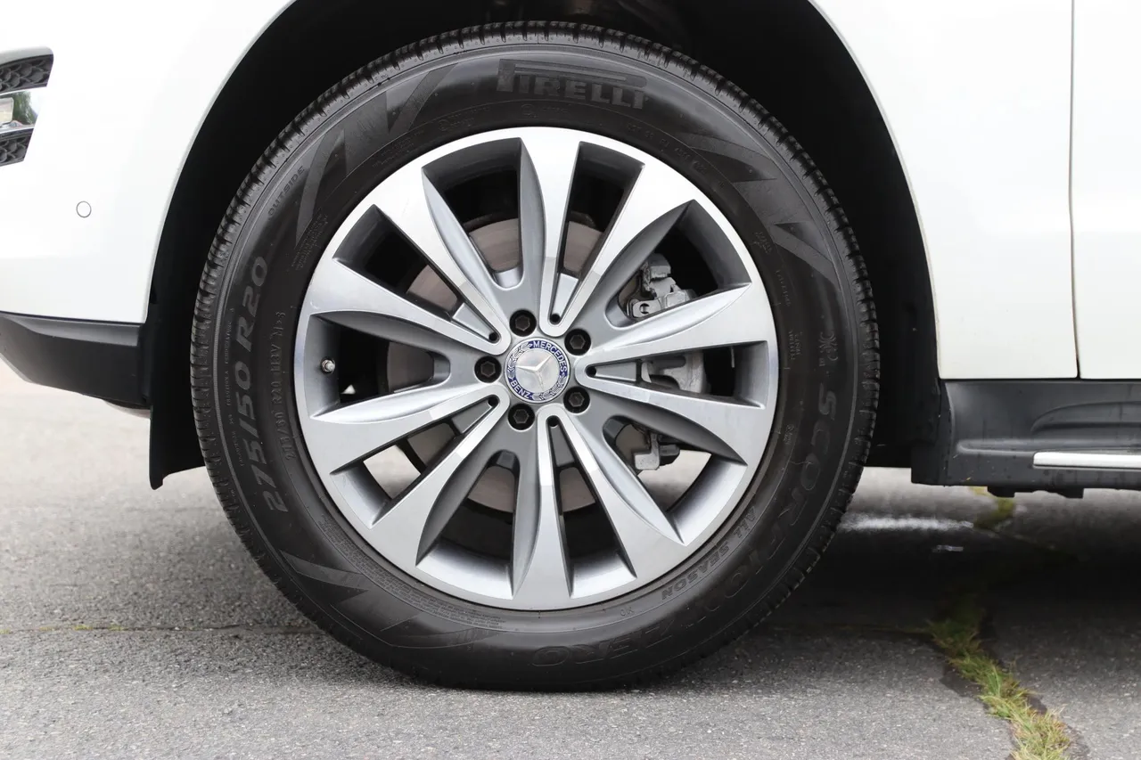 2015 Mercedes-Benz GL-Class — photo 32 of 35