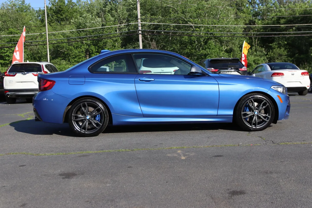 2016 BMW 2 Series — photo 6 of 31