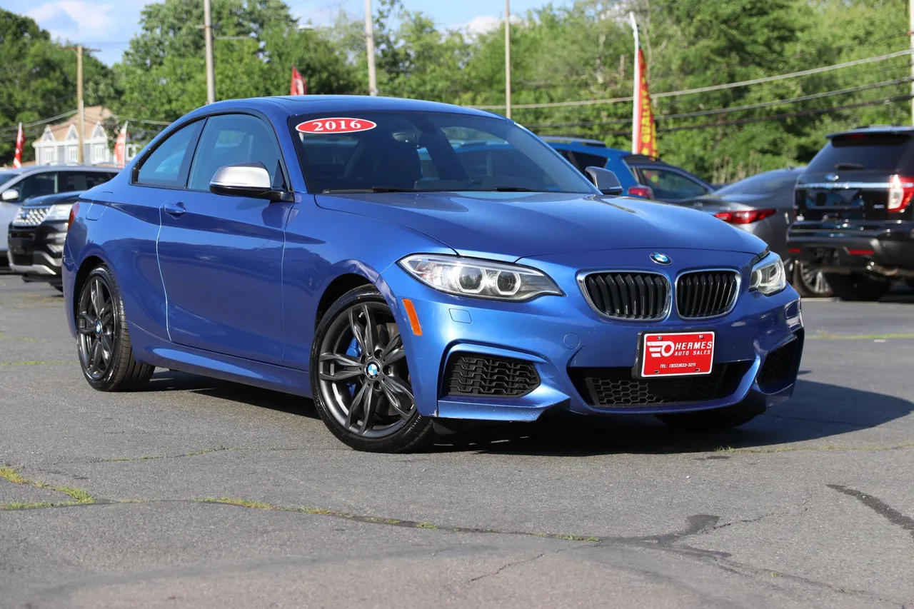 2016 BMW 2 Series — photo 7 of 31