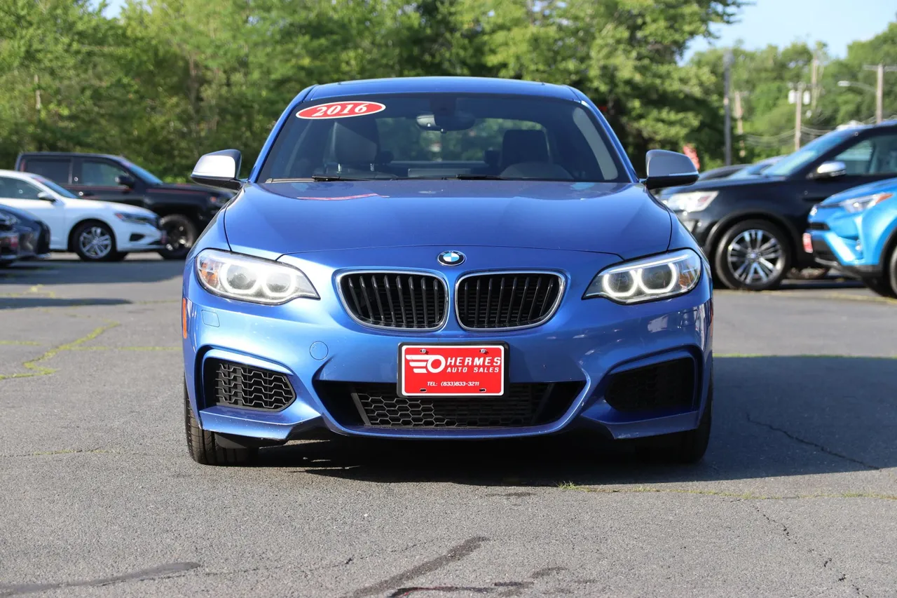 2016 BMW 2 Series — photo 8 of 31