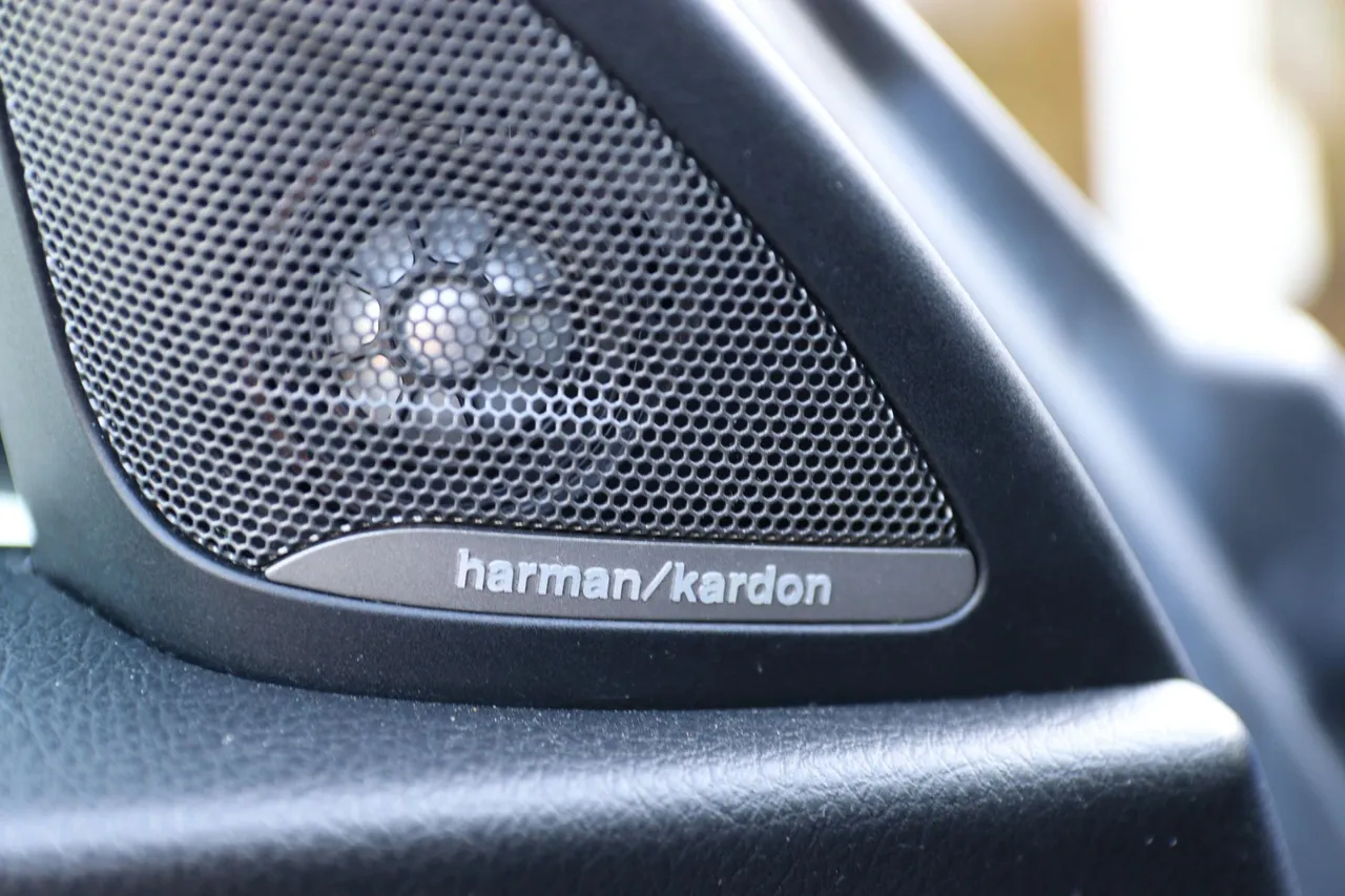 2016 BMW 2 Series — photo 11 of 31