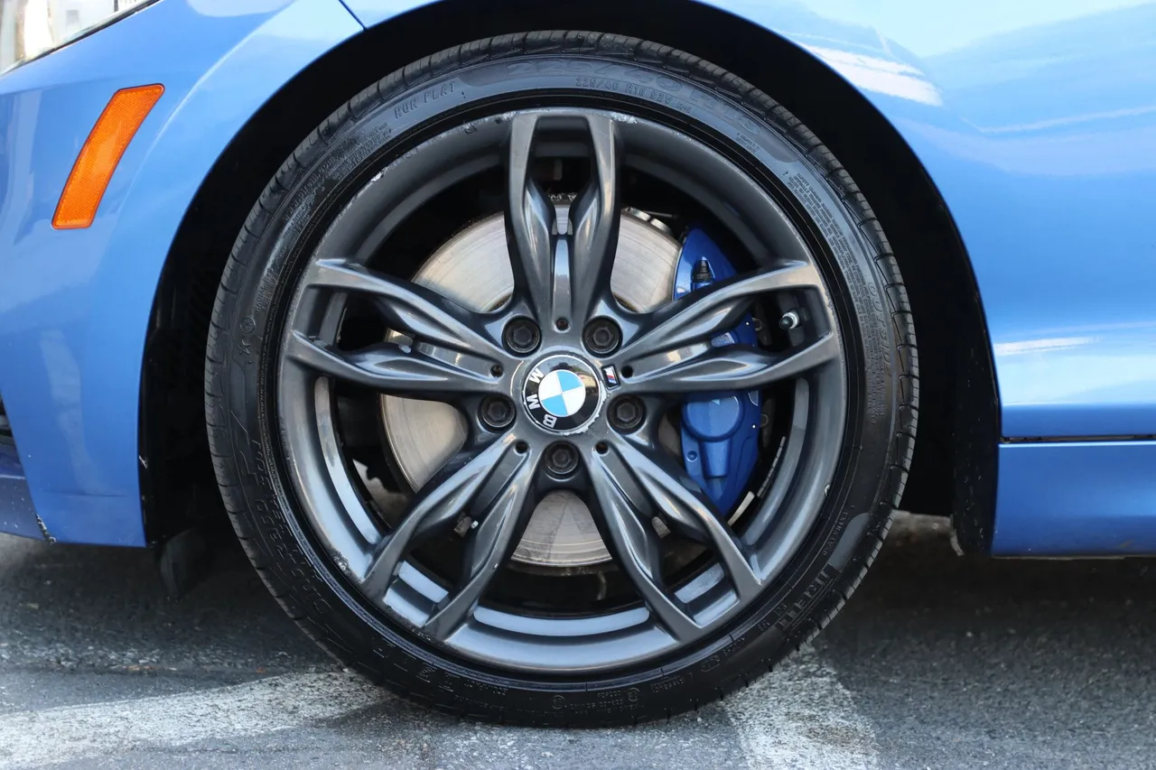 2016 BMW 2 Series — photo 29 of 31