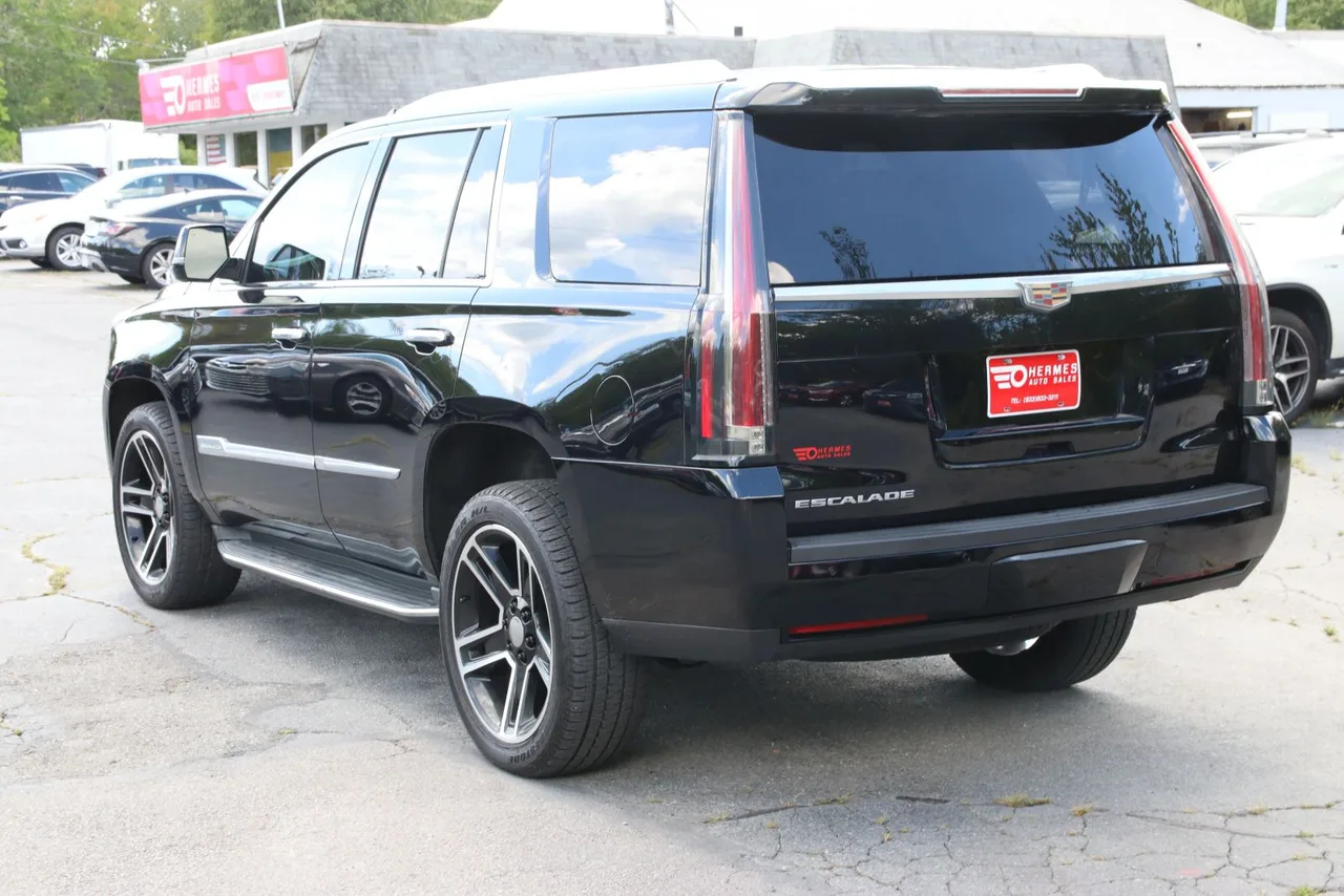 2016 Cadillac Escalade Luxury Sport Utility 4D in Black — photo 6 of 37
