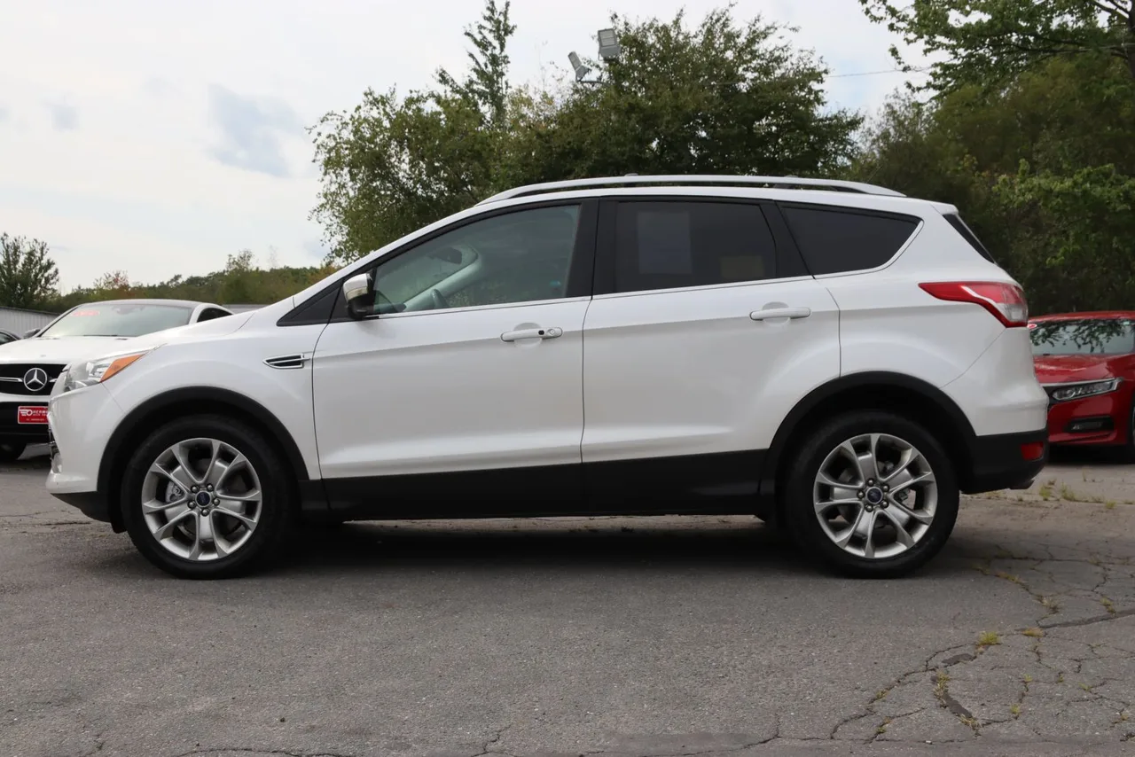 2016 Ford Escape — photo 8 of 33