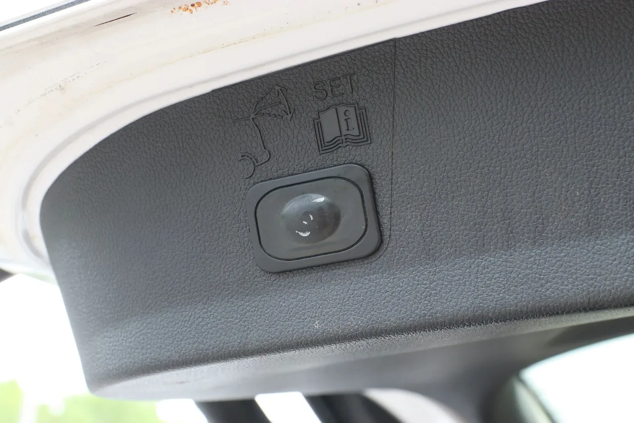 2016 Ford Escape — photo 11 of 33