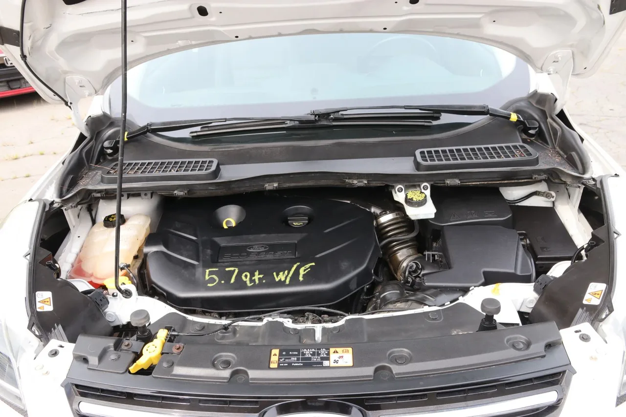 2016 Ford Escape — photo 12 of 33