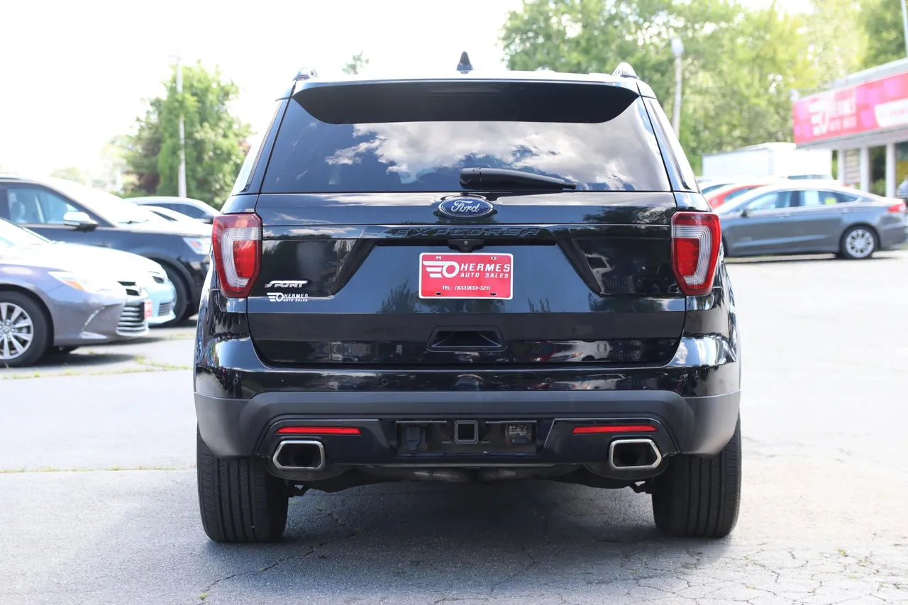 2016 Ford Explorer — photo 4 of 37