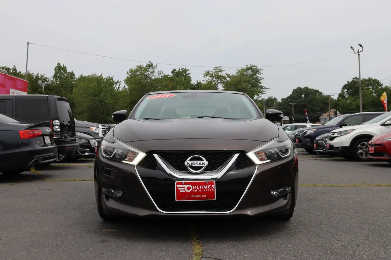 2016 Nissan Maxima — photo 8 of 36