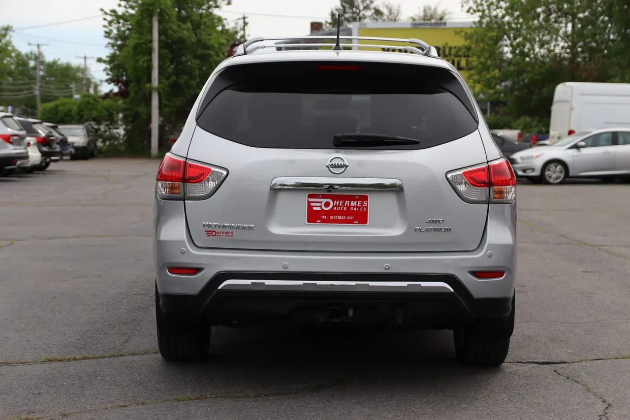2016 Nissan Pathfinder — photo 4 of 38