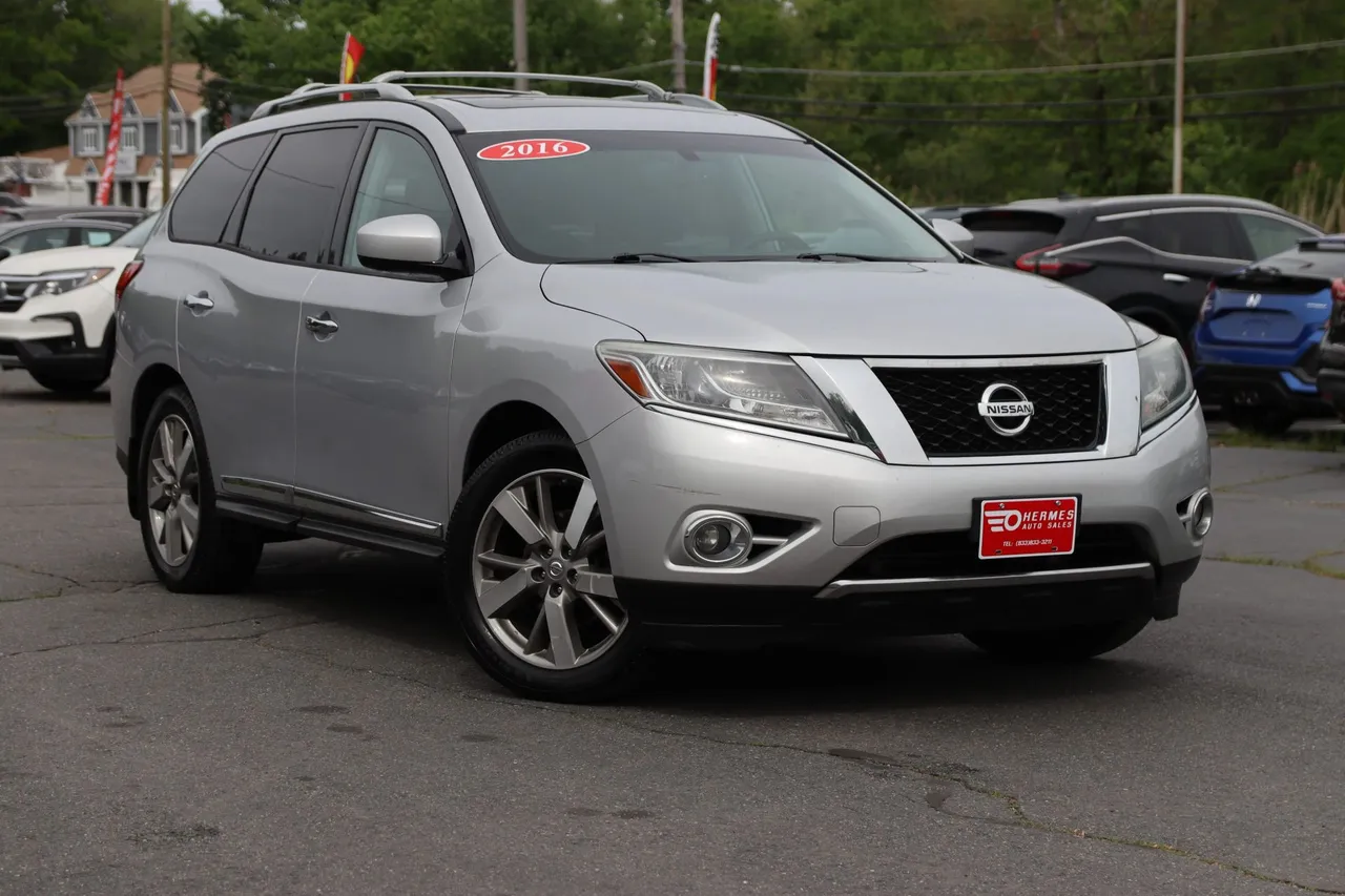 2016 Nissan Pathfinder — photo 7 of 38