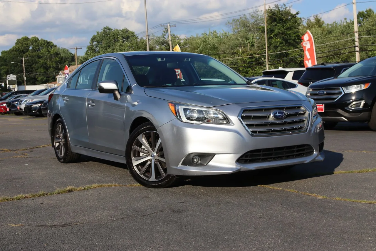 2016 Subaru Legacy — photo 9 of 33