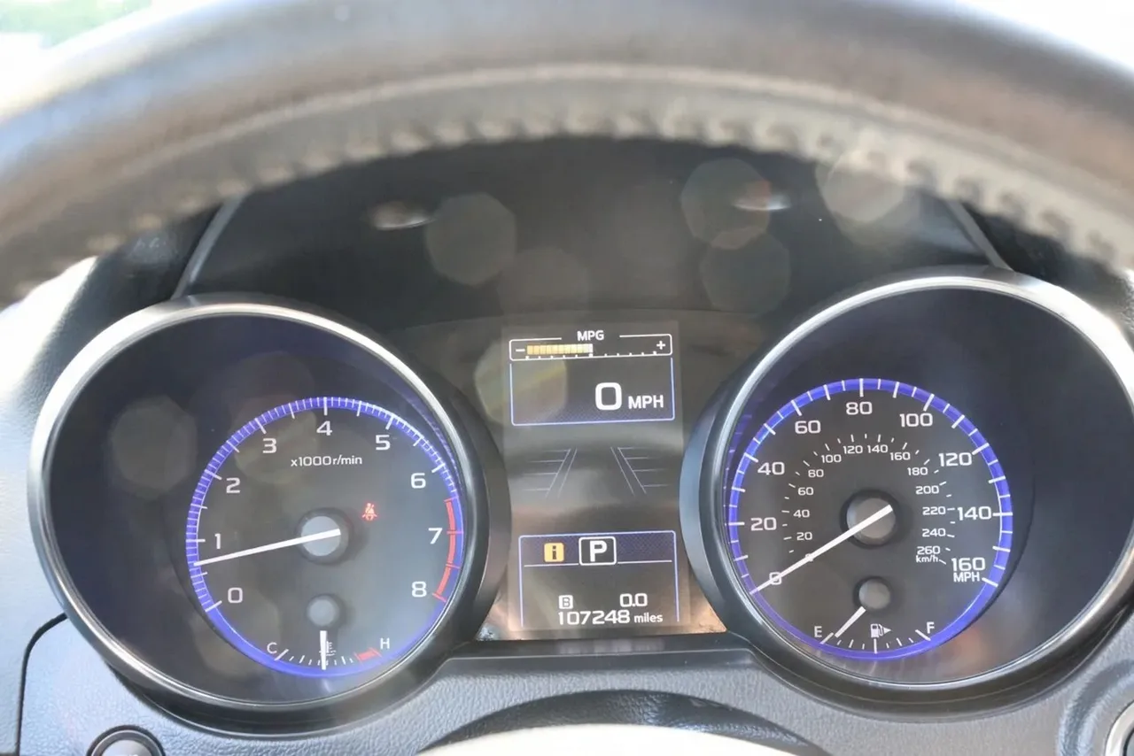 2016 Subaru Legacy — photo 23 of 33