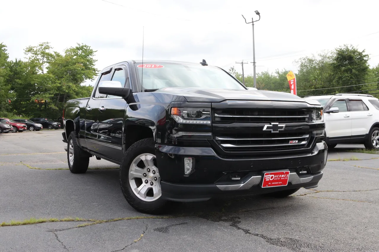 2017 Chevrolet Silverado 1500 Double Cab — photo 6 of 35