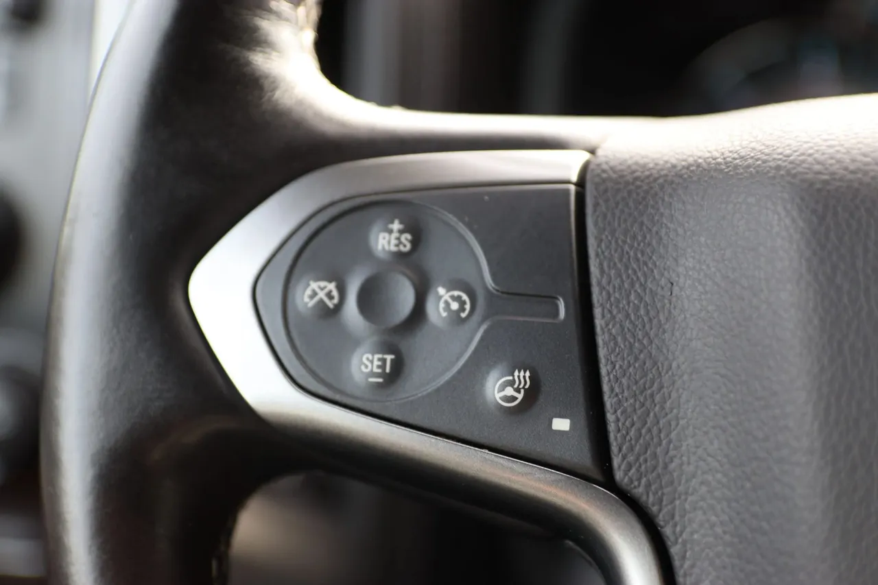 2017 Chevrolet Silverado 1500 Double Cab — photo 21 of 35