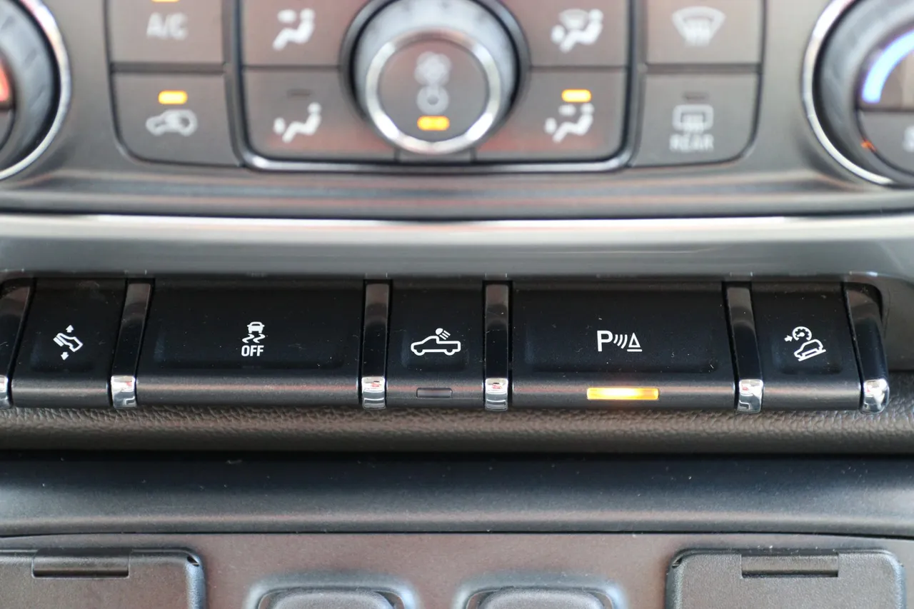 2017 Chevrolet Silverado 1500 Double Cab — photo 24 of 35