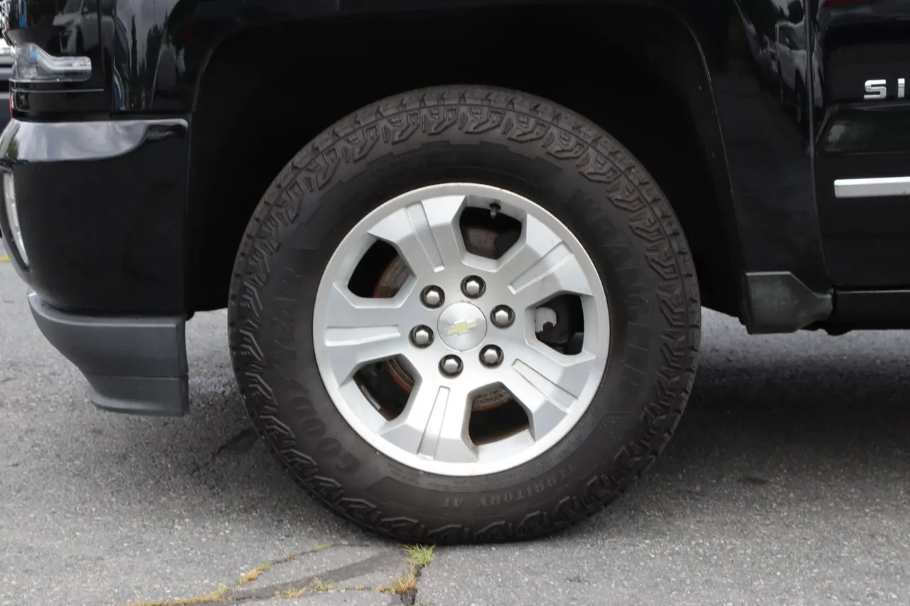 2017 Chevrolet Silverado 1500 Double Cab — photo 30 of 35