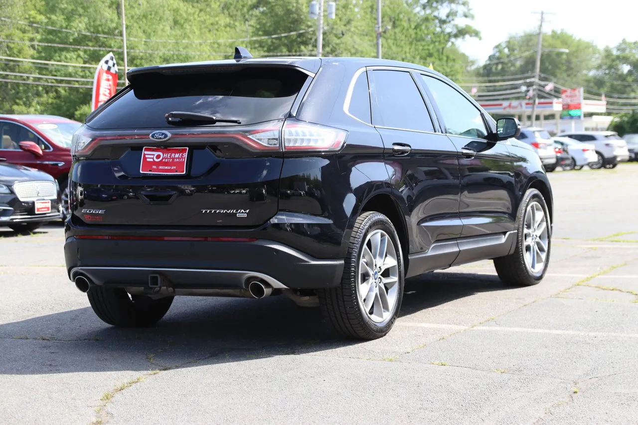 2017 Ford Edge — photo 5 of 32