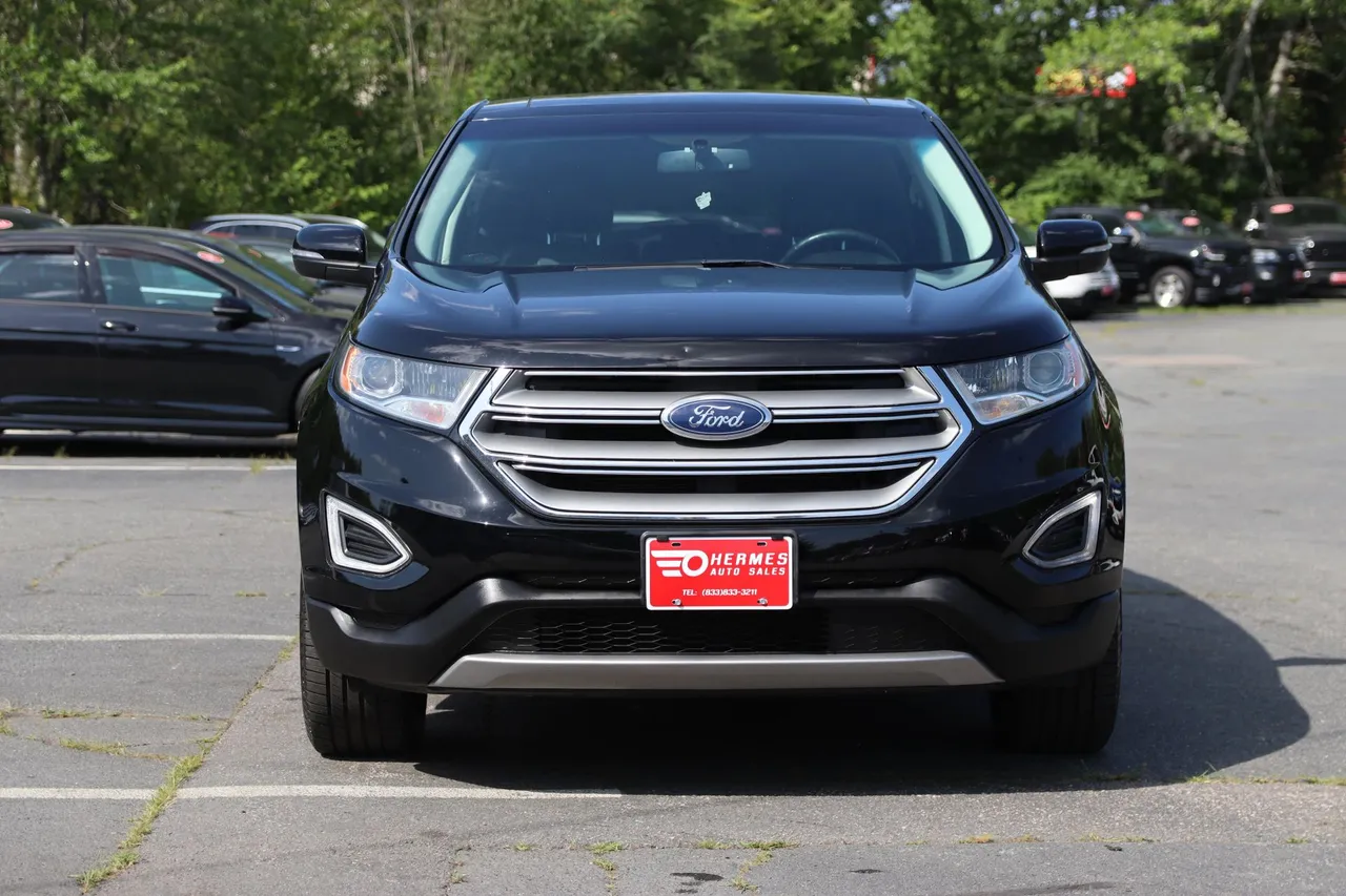 2017 Ford Edge — photo 8 of 32