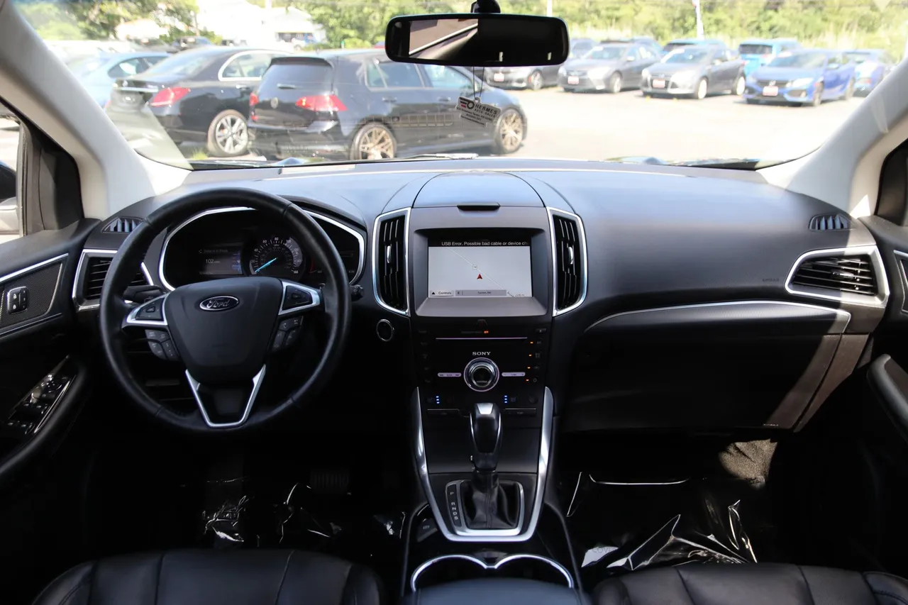 2017 Ford Edge — photo 20 of 32
