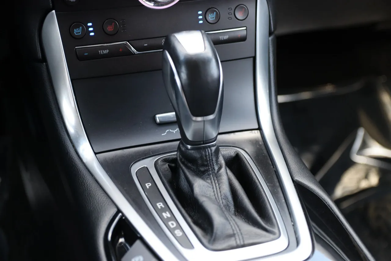 2017 Ford Edge — photo 24 of 32