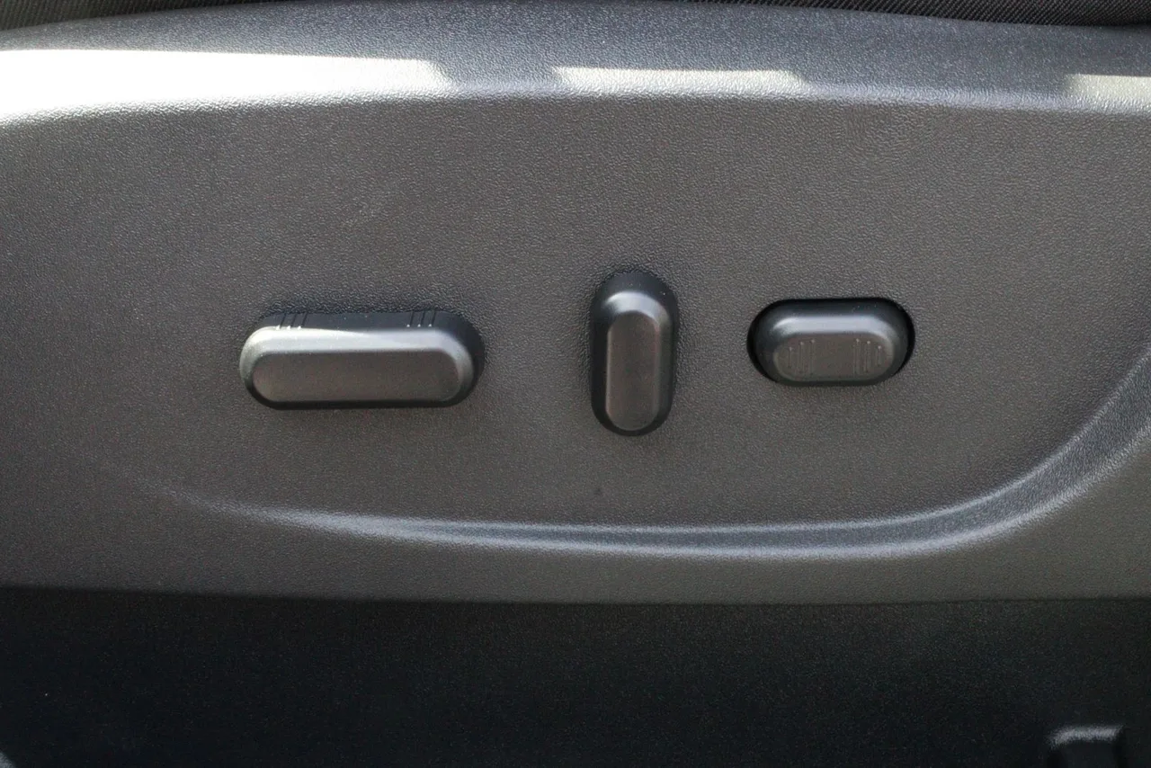 2017 Ford Escape — photo 15 of 32