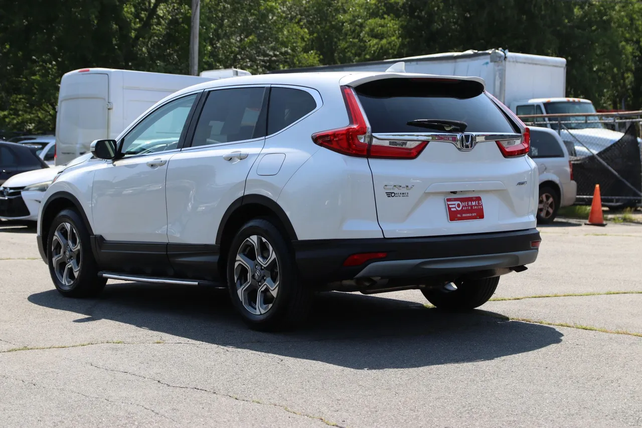 2017 Honda CR-V — photo 3 of 30