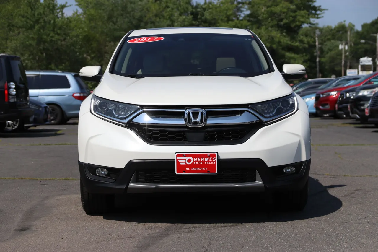 2017 Honda CR-V — photo 8 of 30