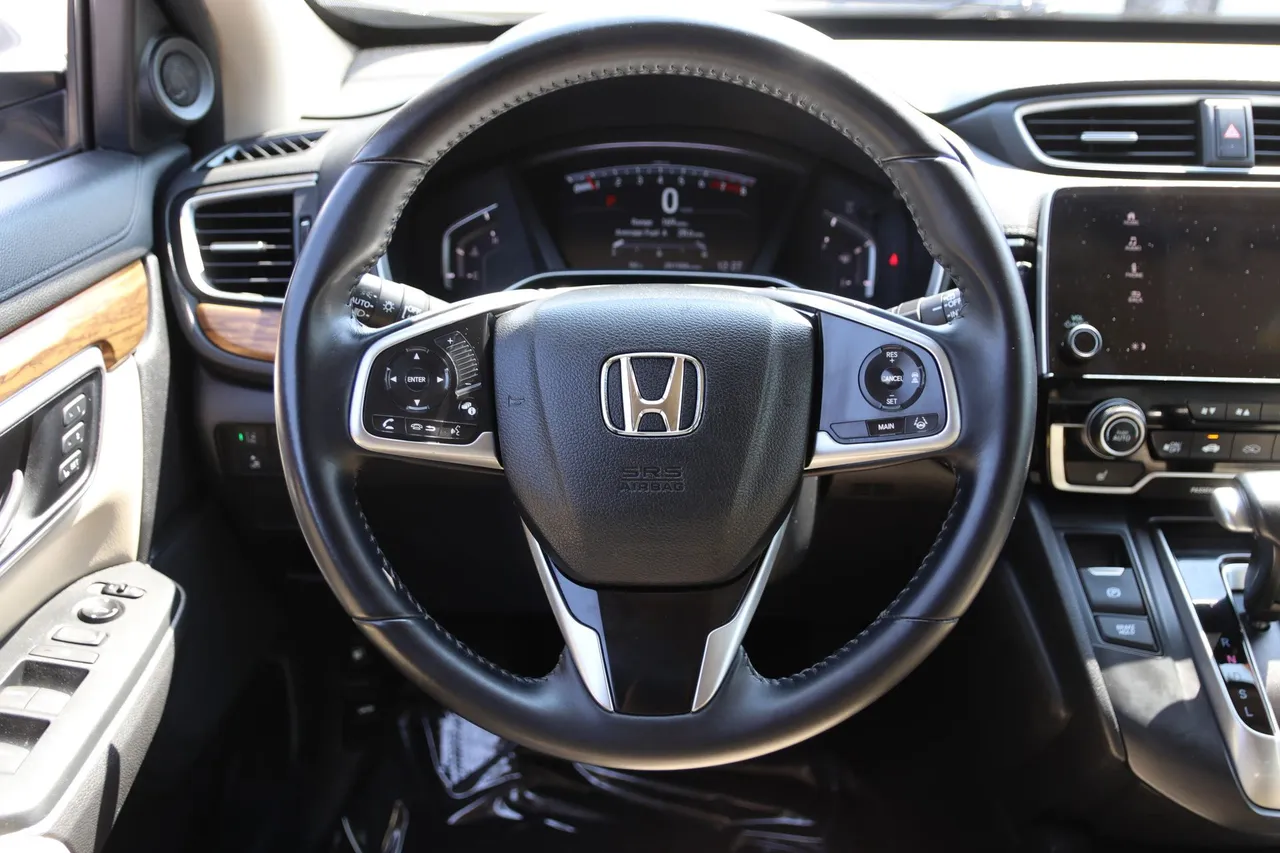 2017 Honda CR-V — photo 20 of 30